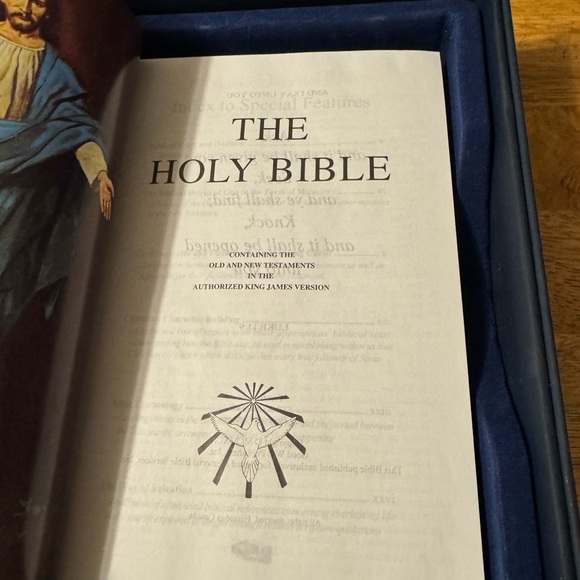 Holy Bible: The Comfort Edition (King James Version) With Nice Blue Case - Picture 3 of 12